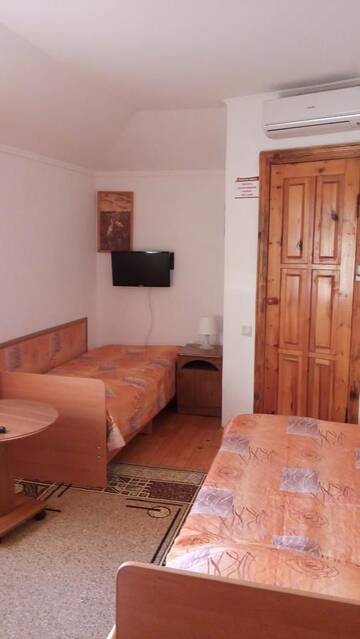 Двухместный номер Делюкс с 2 отдельными кроватями в Гостинице Guest House Krimskaya